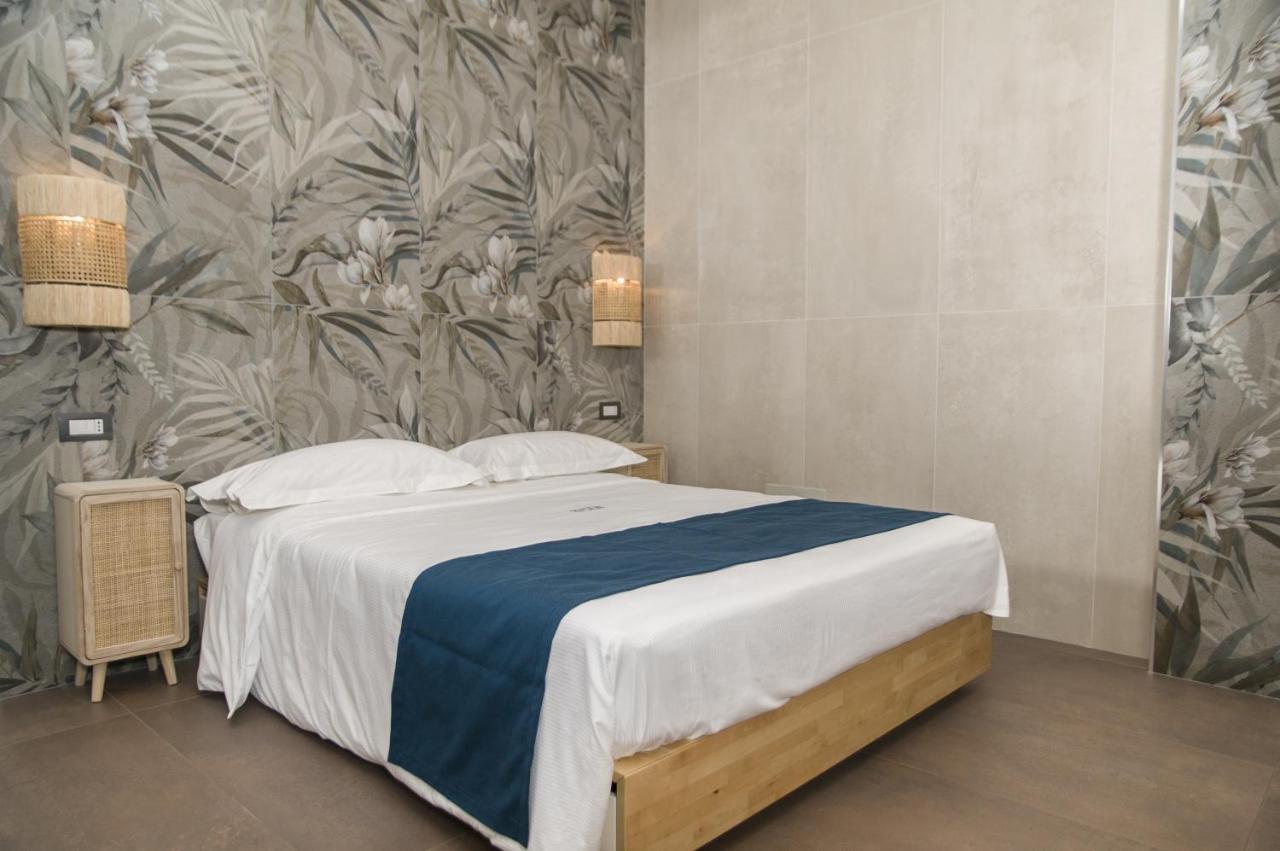 Suite 18 Luxury Apartments Bari Eksteriør billede