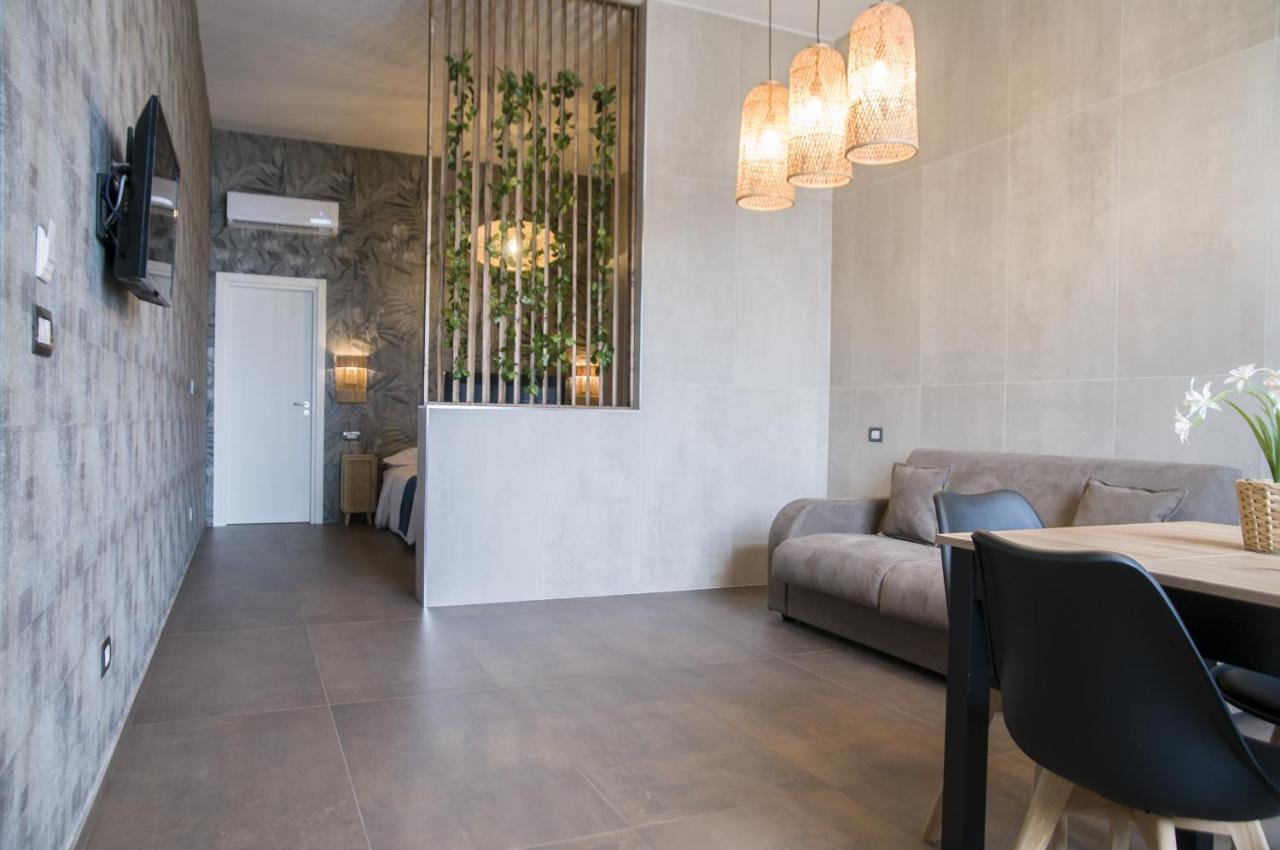 Suite 18 Luxury Apartments Bari Eksteriør billede
