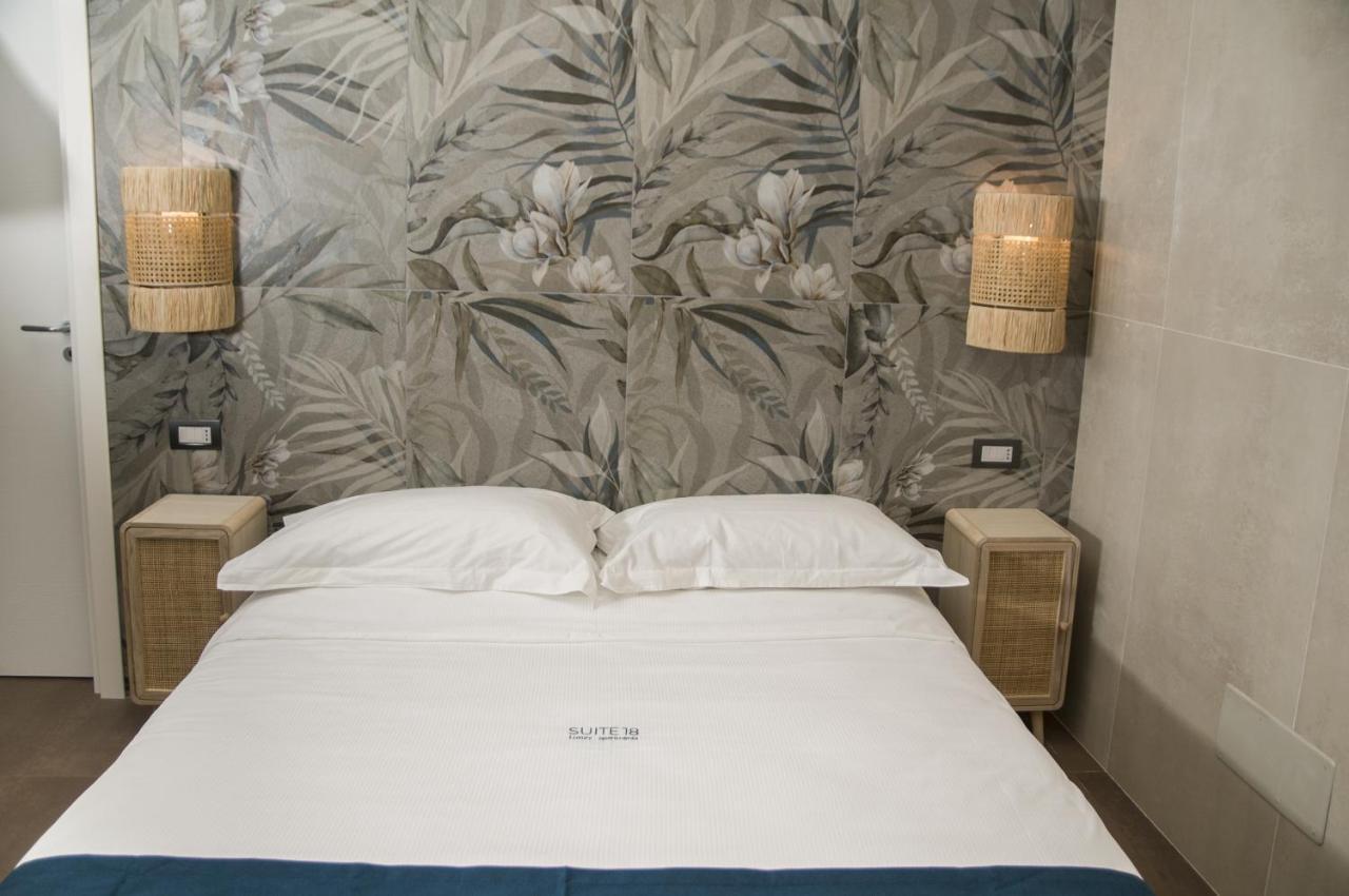 Suite 18 Luxury Apartments Bari Eksteriør billede
