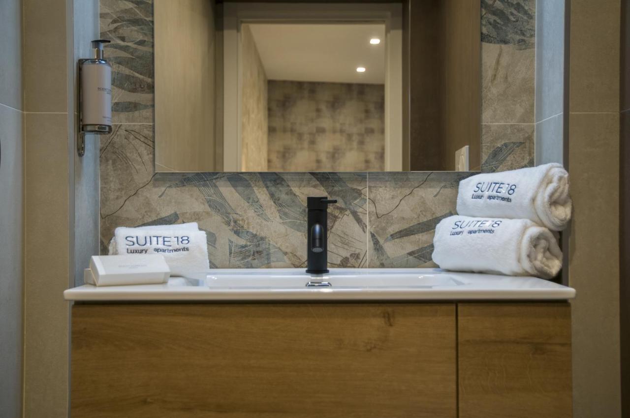 Suite 18 Luxury Apartments Bari Eksteriør billede