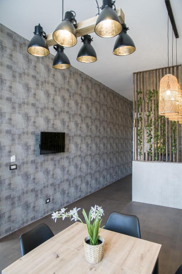 Suite 18 Luxury Apartments Bari Eksteriør billede