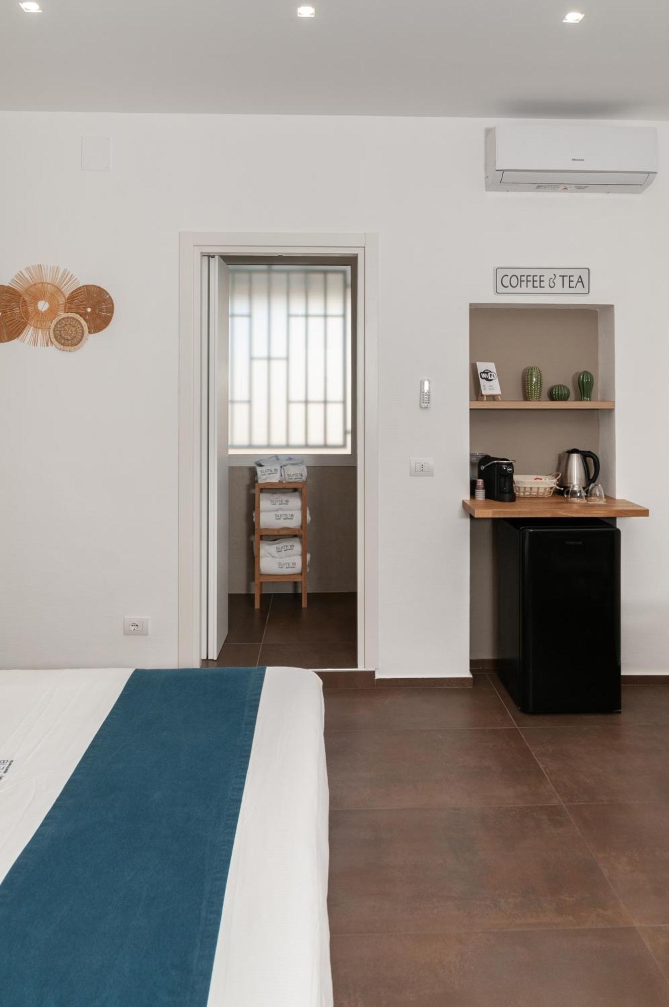 Suite 18 Luxury Apartments Bari Eksteriør billede