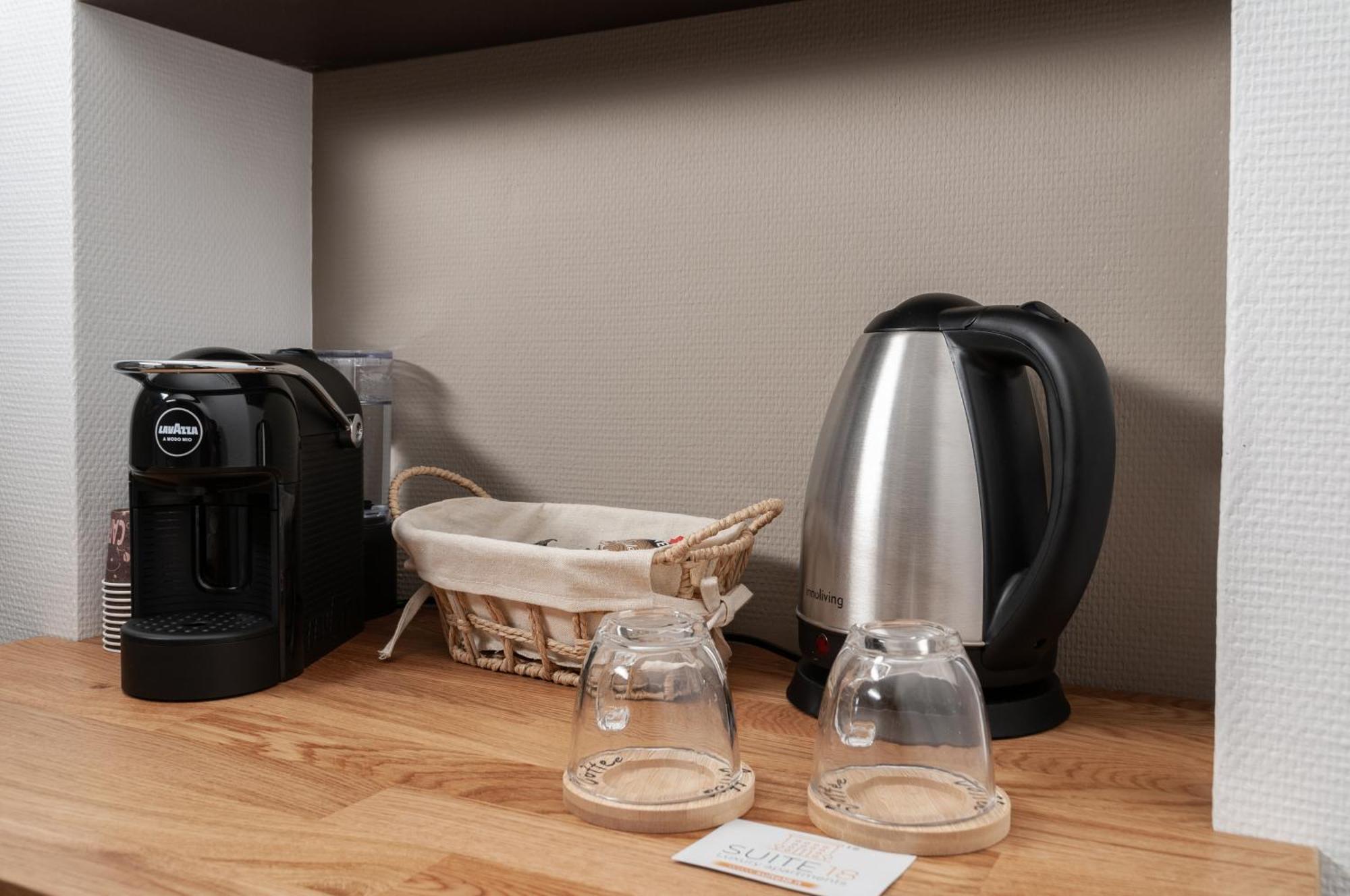 Suite 18 Luxury Apartments Bari Eksteriør billede